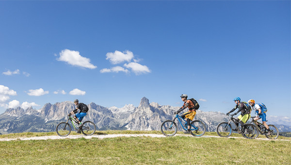 Shipping your bike on holiday: the advantages of doing it before departure